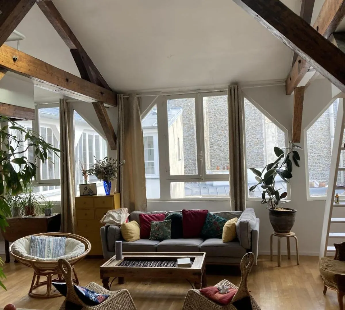 Apartment Former Cabinetmaker's Workshop In Paris