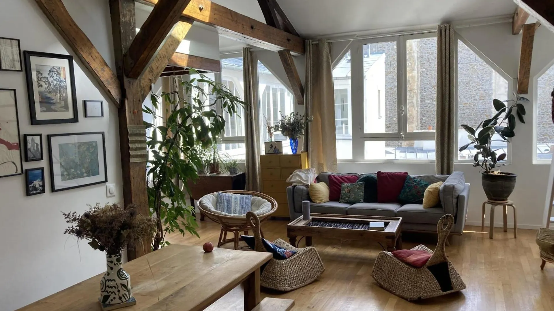 Apartment Former Cabinetmaker's Workshop In