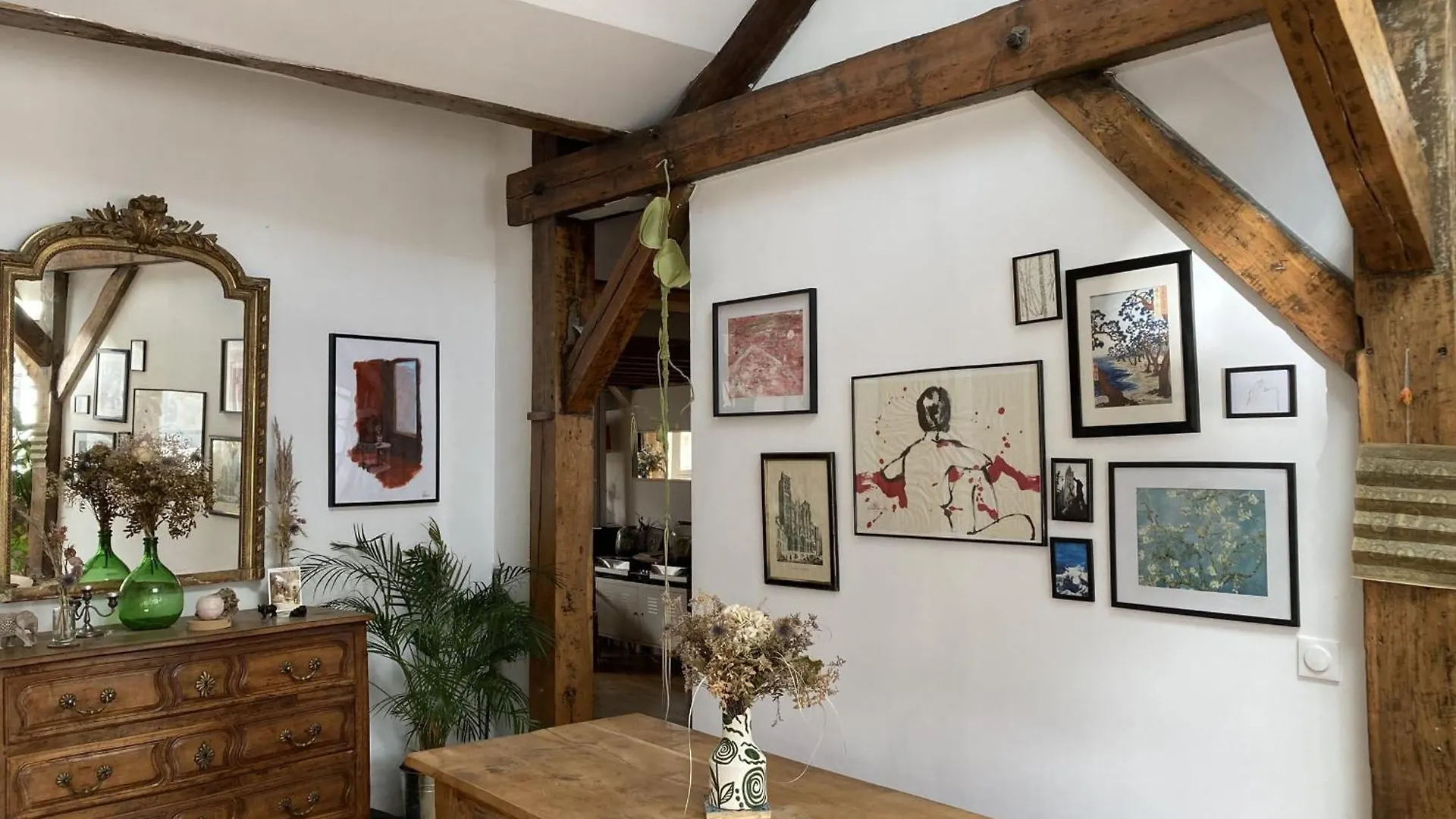 Apartment Former Cabinetmaker's Workshop In *