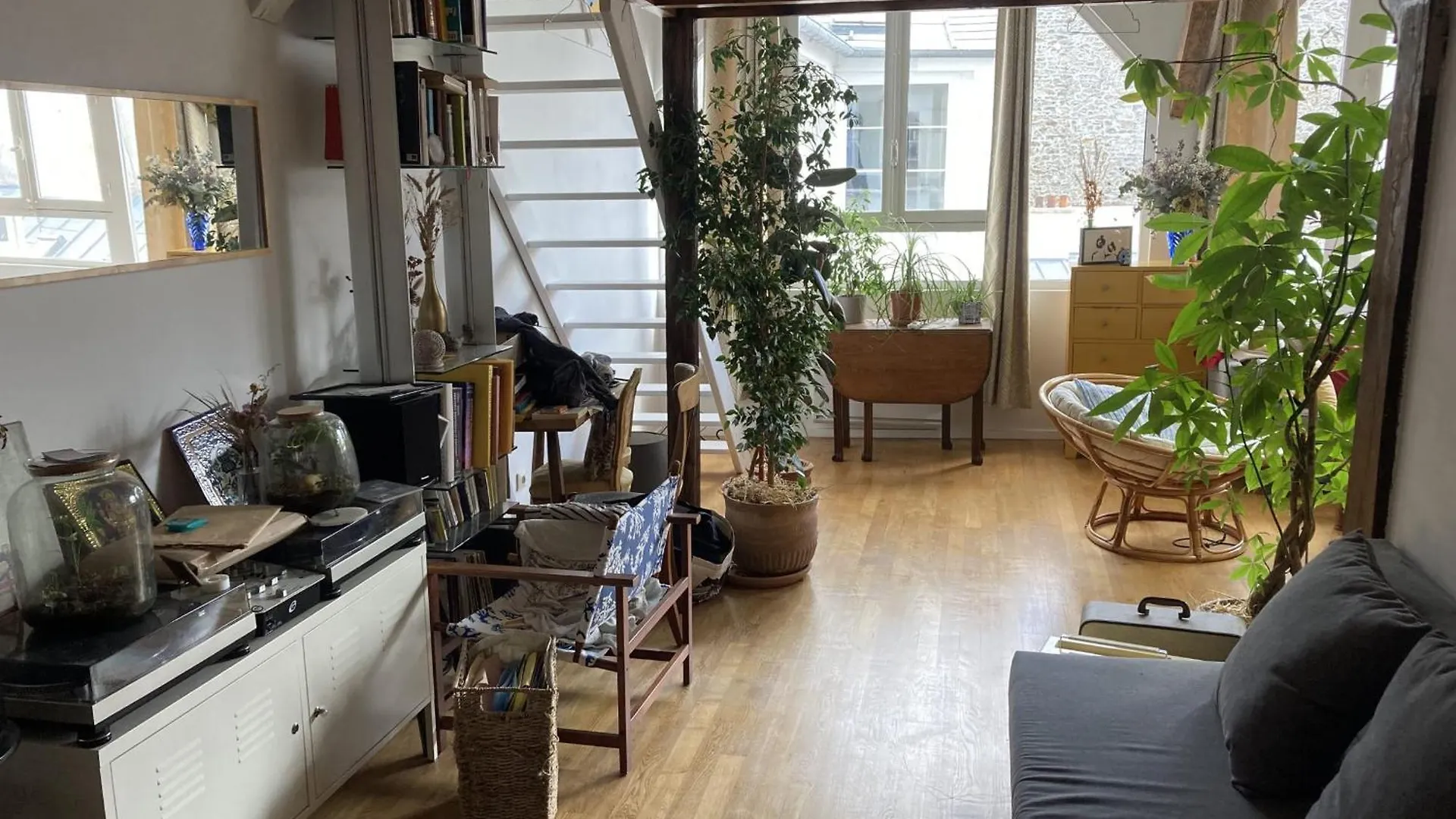 Apartment Former Cabinetmaker's Workshop In