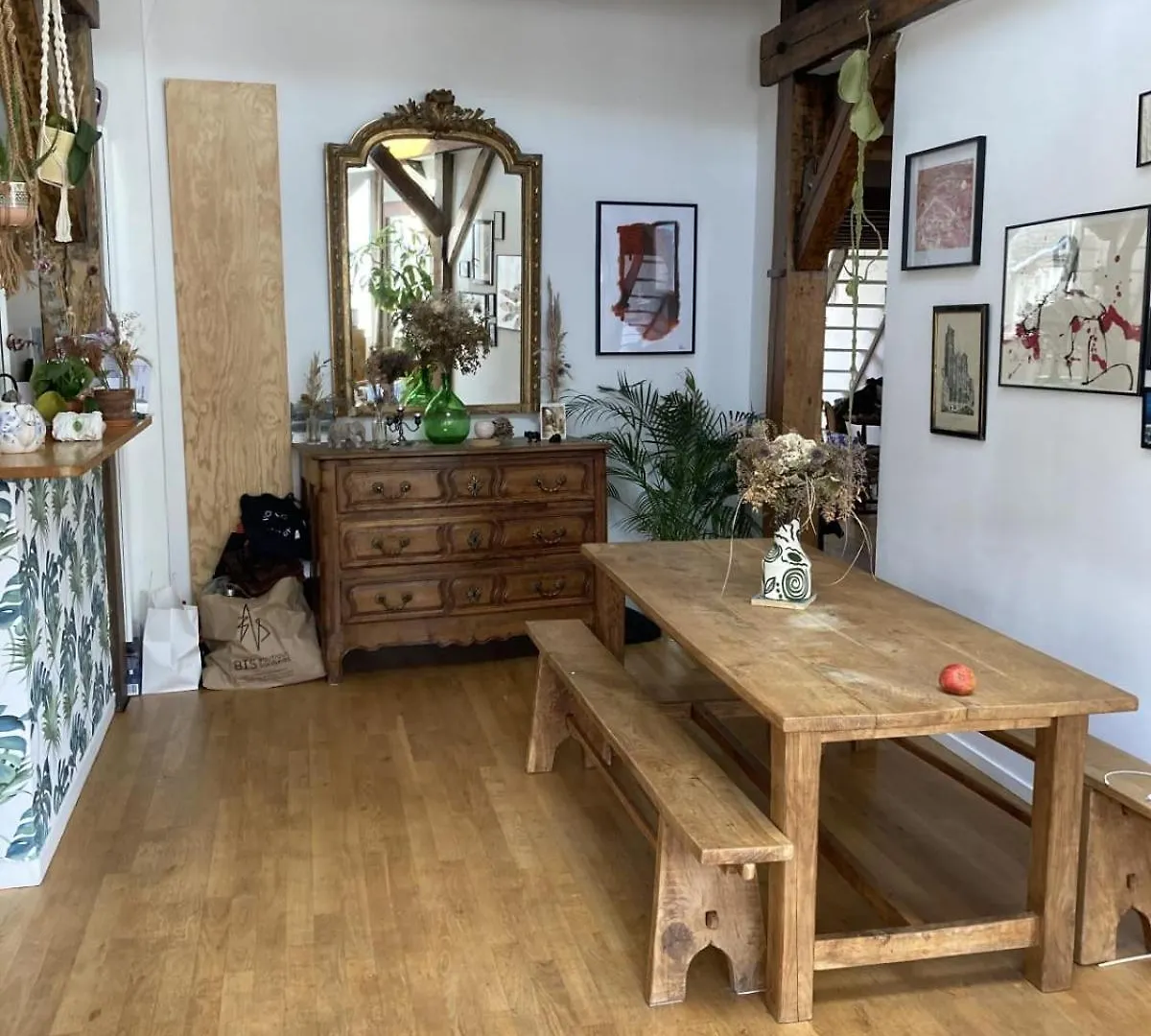 Former Cabinetmaker's Workshop In Appartamento *